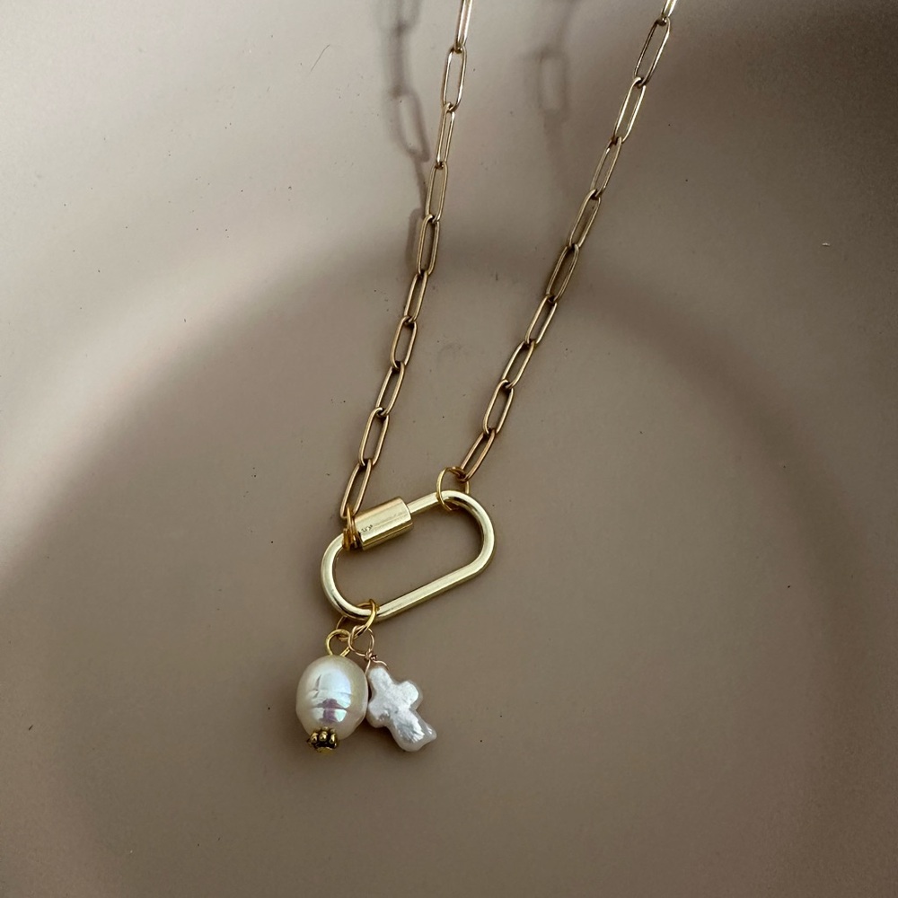 Gold Chain Necklace with Pearl and Charm
